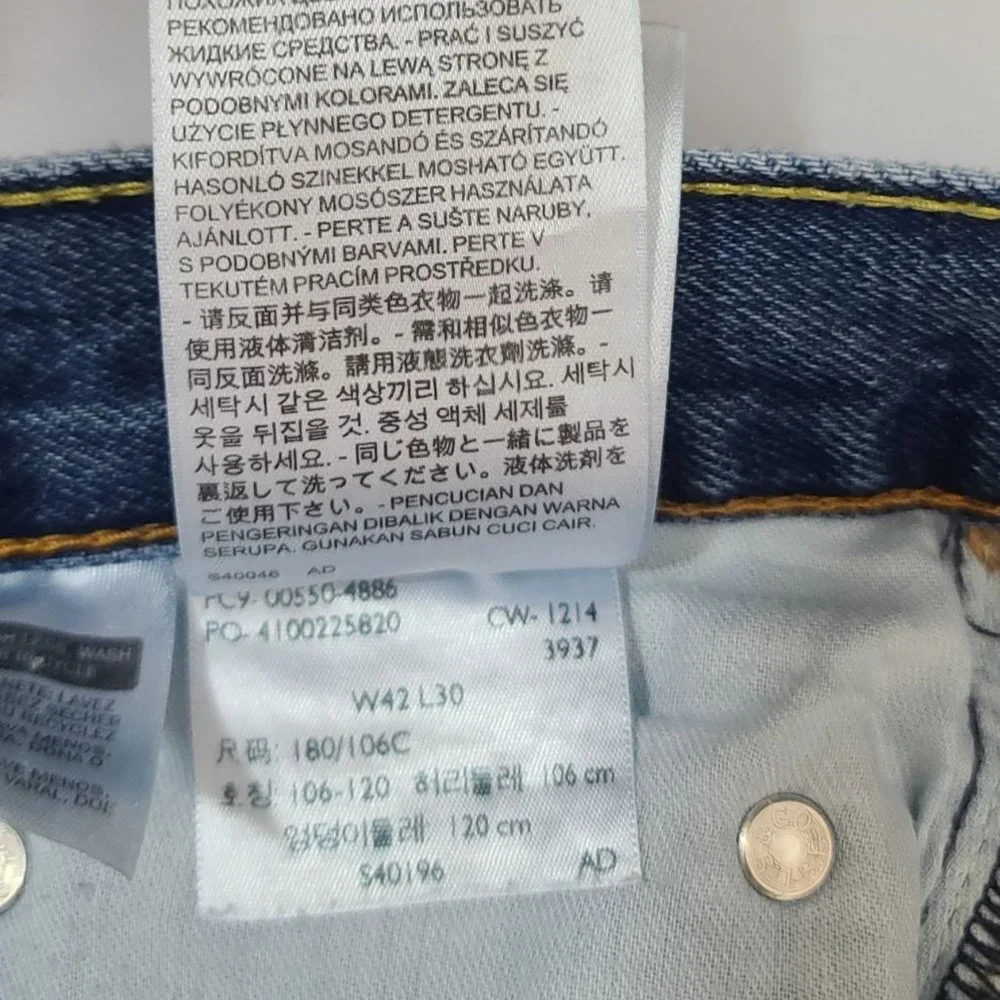 Levis Jeans Mens 42x30 Blue 550 Straight Leg Relaxed Fit Jeans Classic Work EUC - Picture 9 of 12